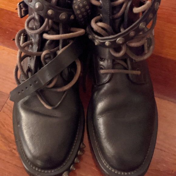 Saint Laurent boot size 36.5 - Picture 5 of 16